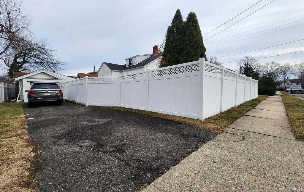 883 Mckenna Avenue Baldwin NY 11510