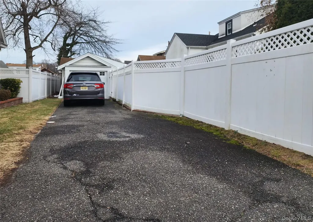 883 Mckenna Avenue Baldwin NY 11510