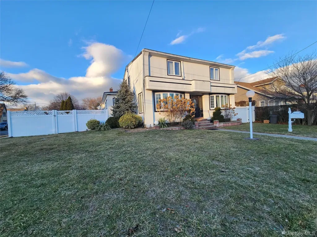 883 Mckenna Avenue Baldwin NY 11510