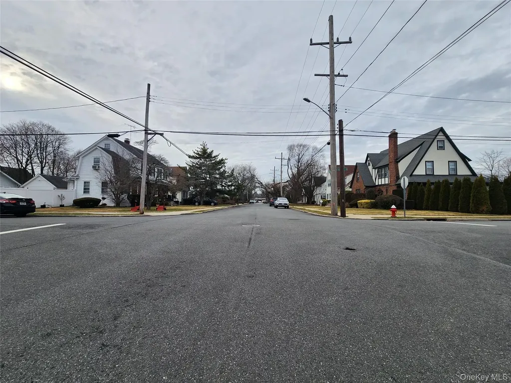 883 Mckenna Avenue Baldwin NY 11510