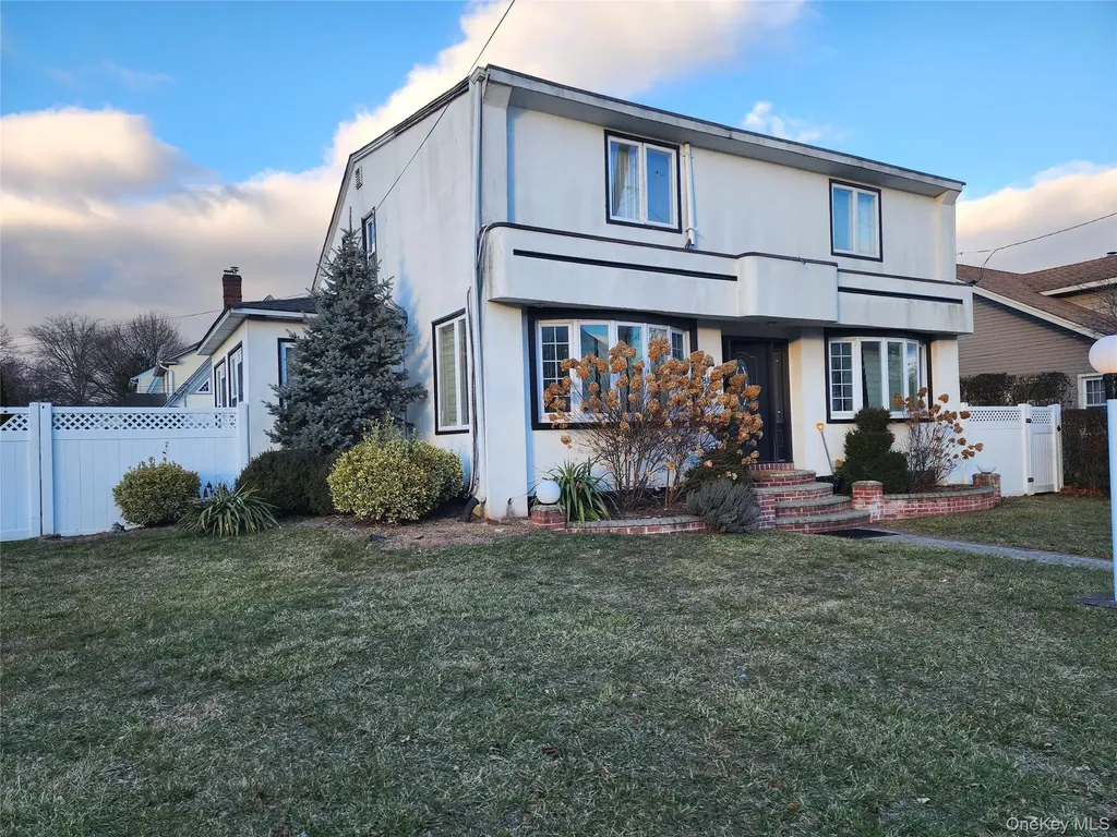 883 Mckenna Avenue Baldwin NY 11510