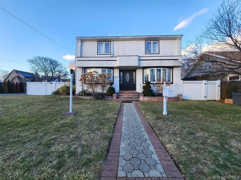883 Mckenna Avenue Baldwin NY 11510