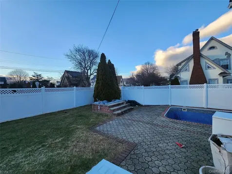 883 Mckenna Avenue Baldwin NY 11510