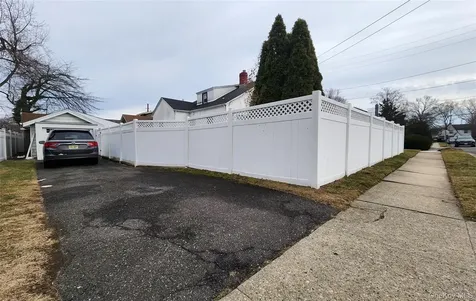 883 Mckenna Avenue Baldwin NY 11510