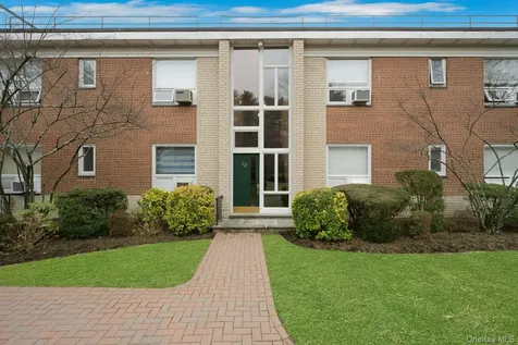 22 Channing Place Eastchester NY 10709