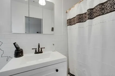 22 Channing Place Eastchester NY 10709