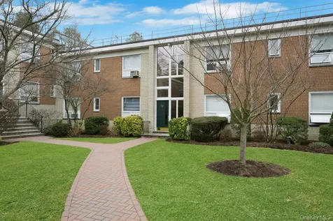 22 Channing Place Eastchester NY 10709