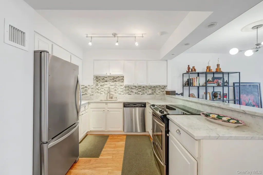 360 Shore Road Long Beach NY 11561