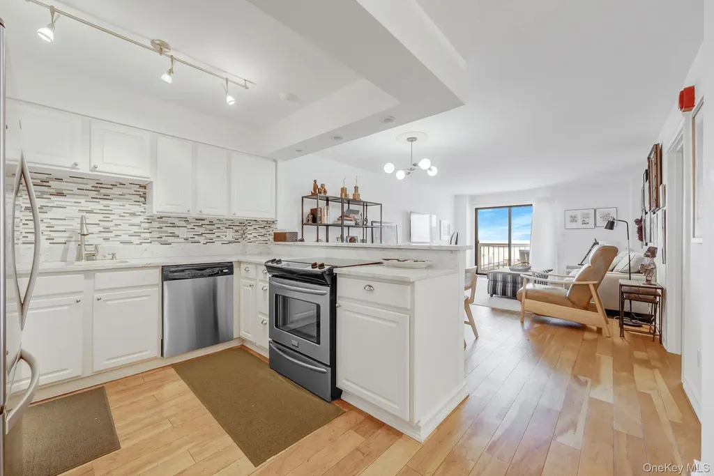360 Shore Road Long Beach NY 11561
