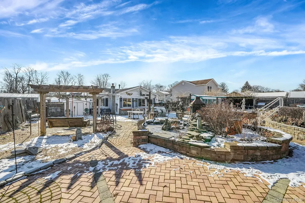 15 18th Avenue Bay Shore NY 11706