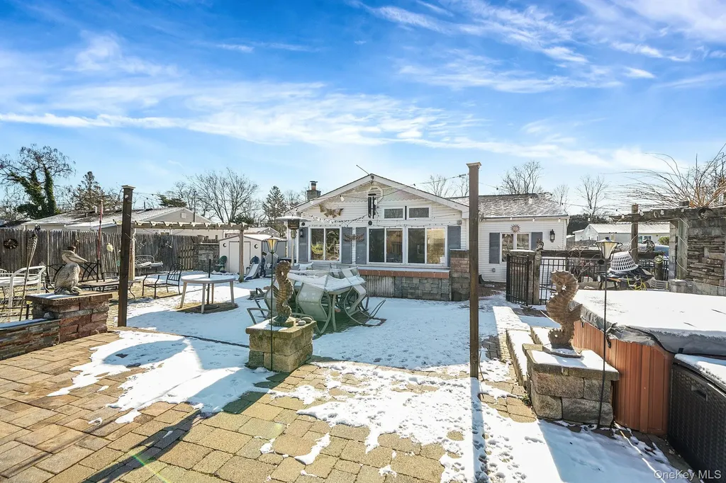 15 18th Avenue Bay Shore NY 11706