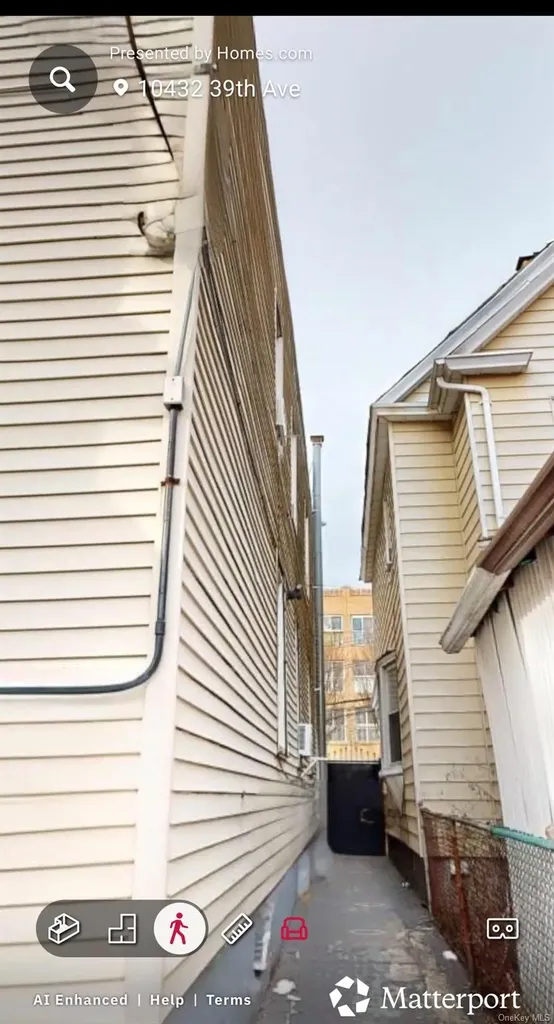 10432 39th Avenue Corona NY 11368