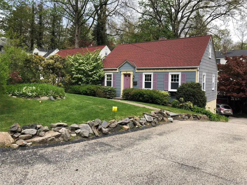 16 Southminster Drive White Plains NY 10604