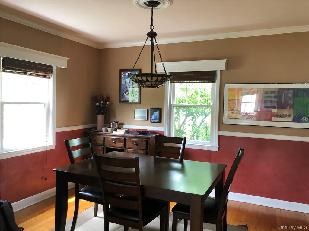16 Southminster Drive White Plains NY 10604