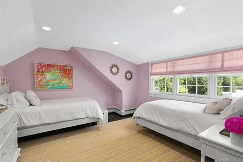 21 Bisbee Lane Bedford Hills NY 10507