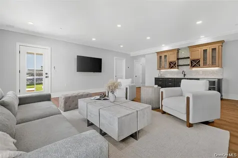 1826 Soundview Court Yorktown Heights NY 10598