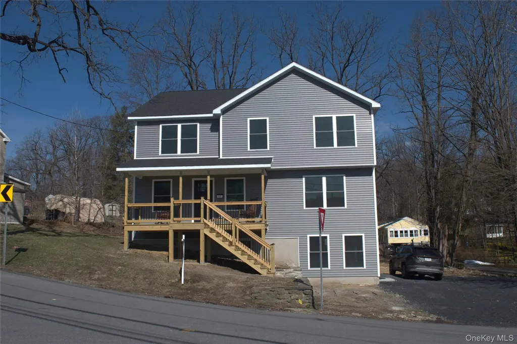 17 Maple Street Glenham NY 12508