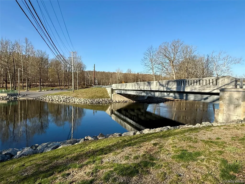17 Maple Street Glenham NY 12508