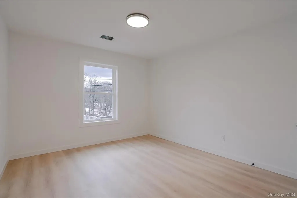 17 Maple Street Glenham NY 12508
