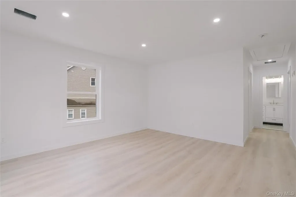 17 Maple Street Glenham NY 12508