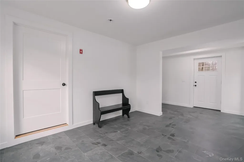 17 Maple Street Glenham NY 12508