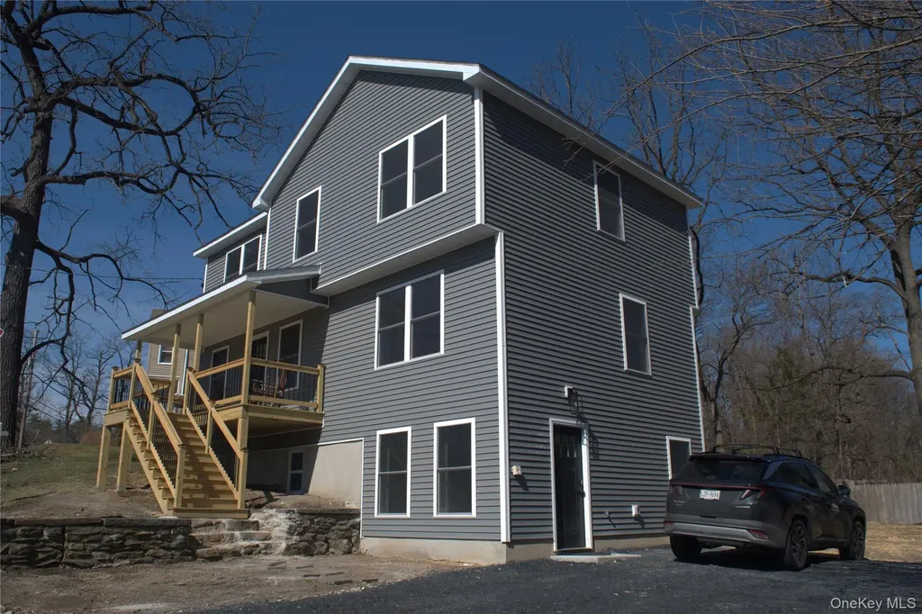 17 Maple Street Glenham NY 12508