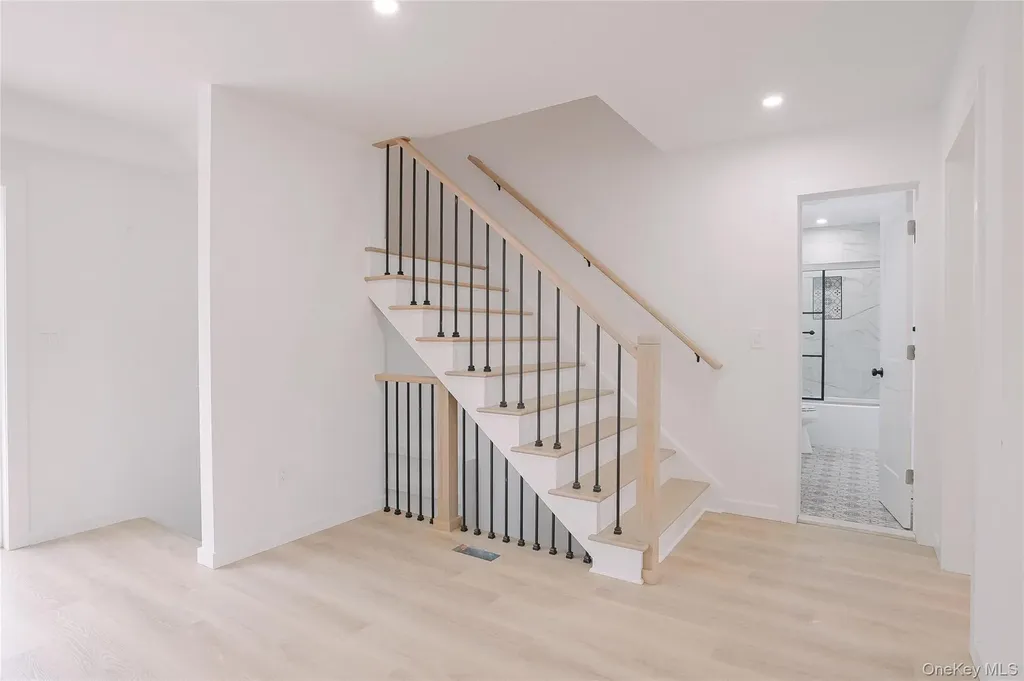 17 Maple Street Glenham NY 12508