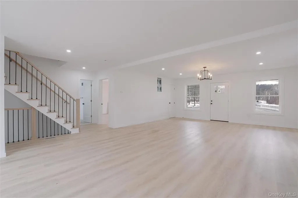 17 Maple Street Glenham NY 12508