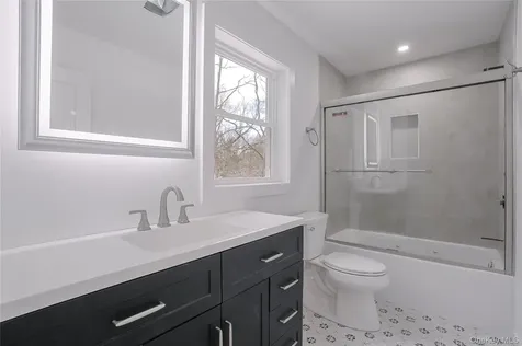 17 Maple Street Glenham NY 12508