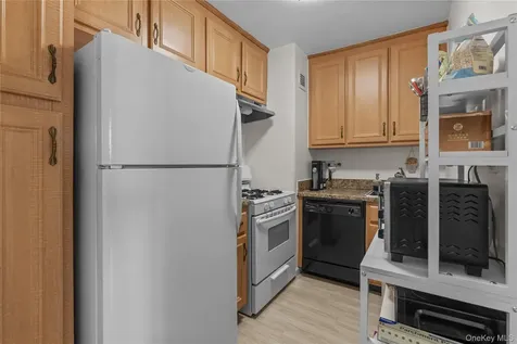 100 E Hartsdale Avenue Hartsdale NY 10530