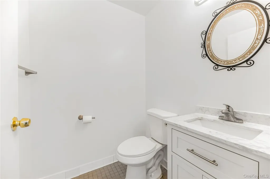 2084 Davidson Avenue Bronx NY 10453