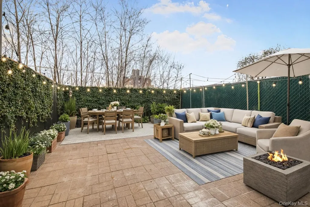 2084 Davidson Avenue Bronx NY 10453