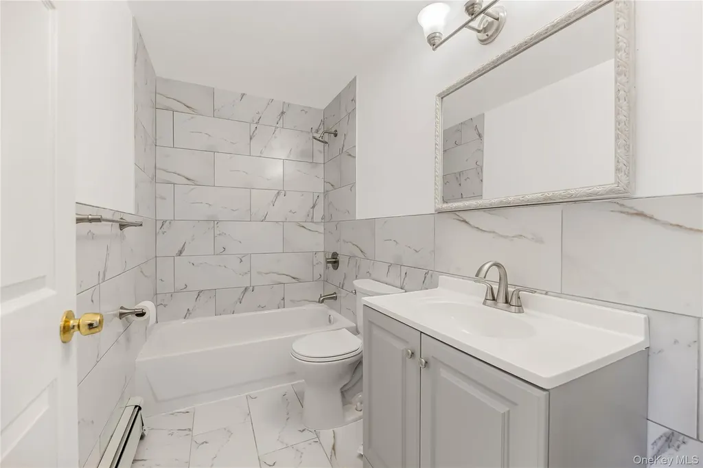 2084 Davidson Avenue Bronx NY 10453