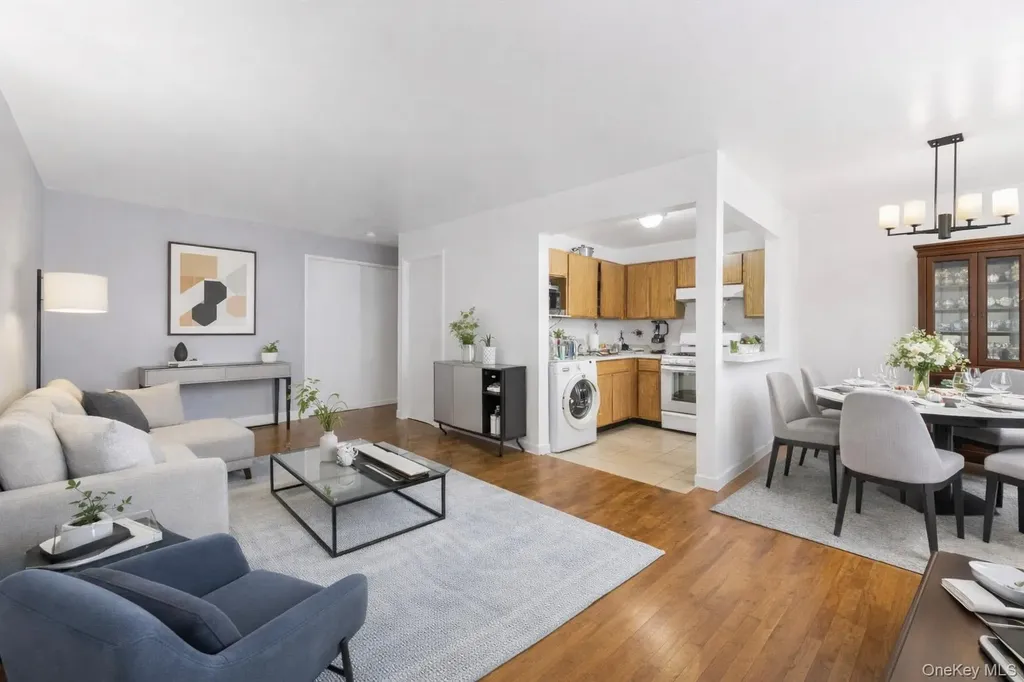 2084 Davidson Avenue Bronx NY 10453