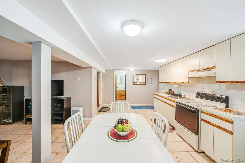 3 Huron Road Shirley NY 11967