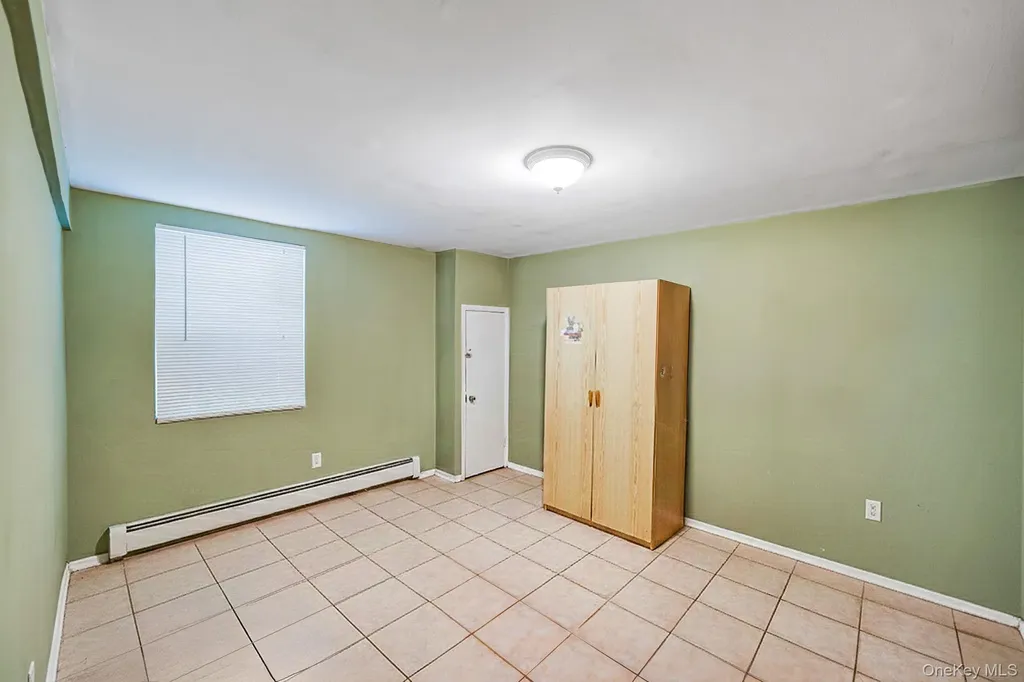 3 Huron Road Shirley NY 11967