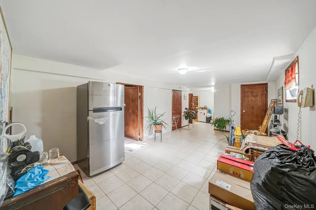 3 Huron Road Shirley NY 11967