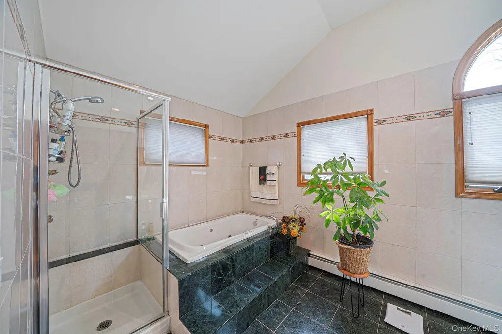 3 Huron Road Shirley NY 11967