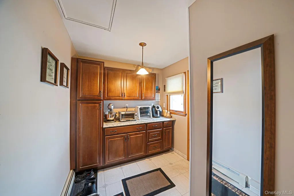 3 Huron Road Shirley NY 11967