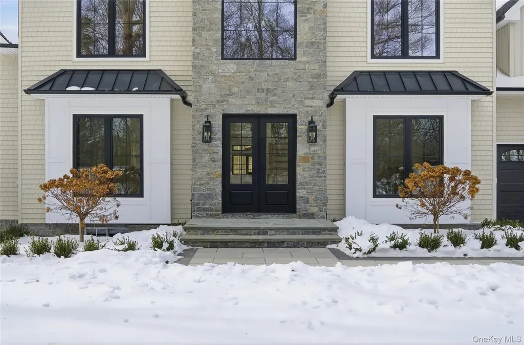 115 Weeks Drive Dix Hills NY 11746