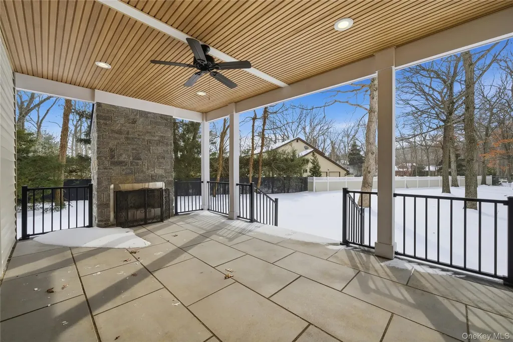 115 Weeks Drive Dix Hills NY 11746