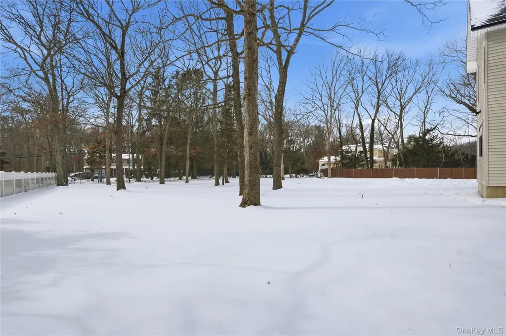 115 Weeks Drive Dix Hills NY 11746
