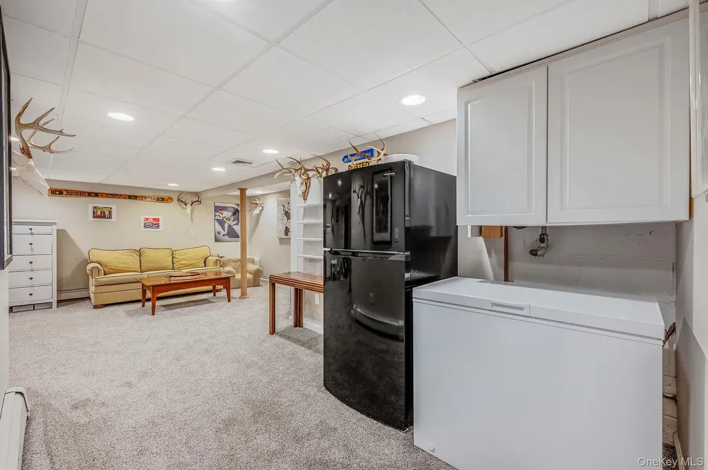 792 Frankford Road West Babylon NY 11704
