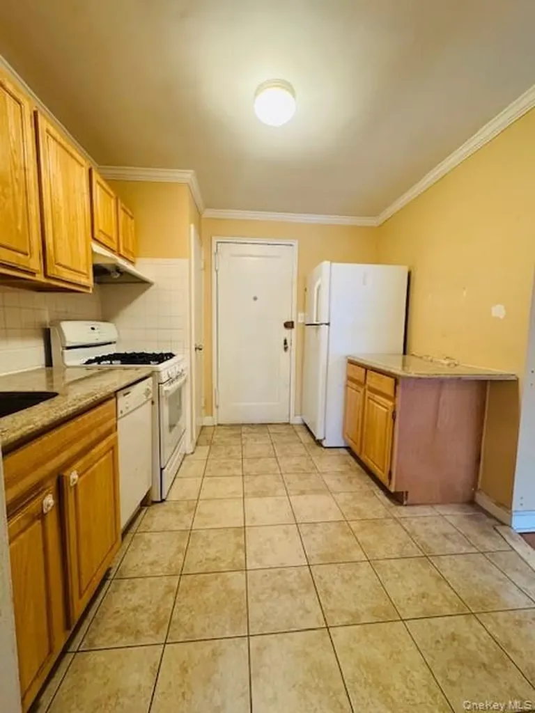 65-45 Yellowstone Boulevard Forest Hills NY 11375