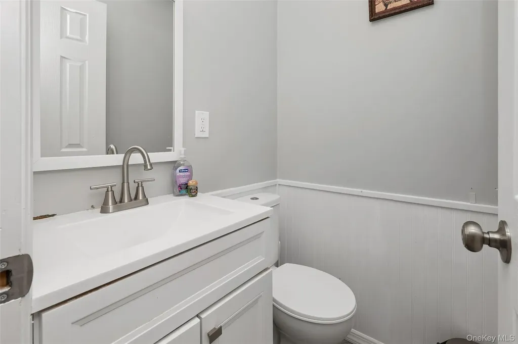31 21st Avenue Bay Shore NY 11706