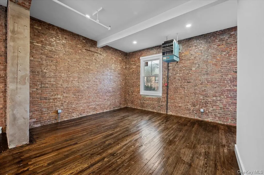 74 S Broadway Nyack NY 10960