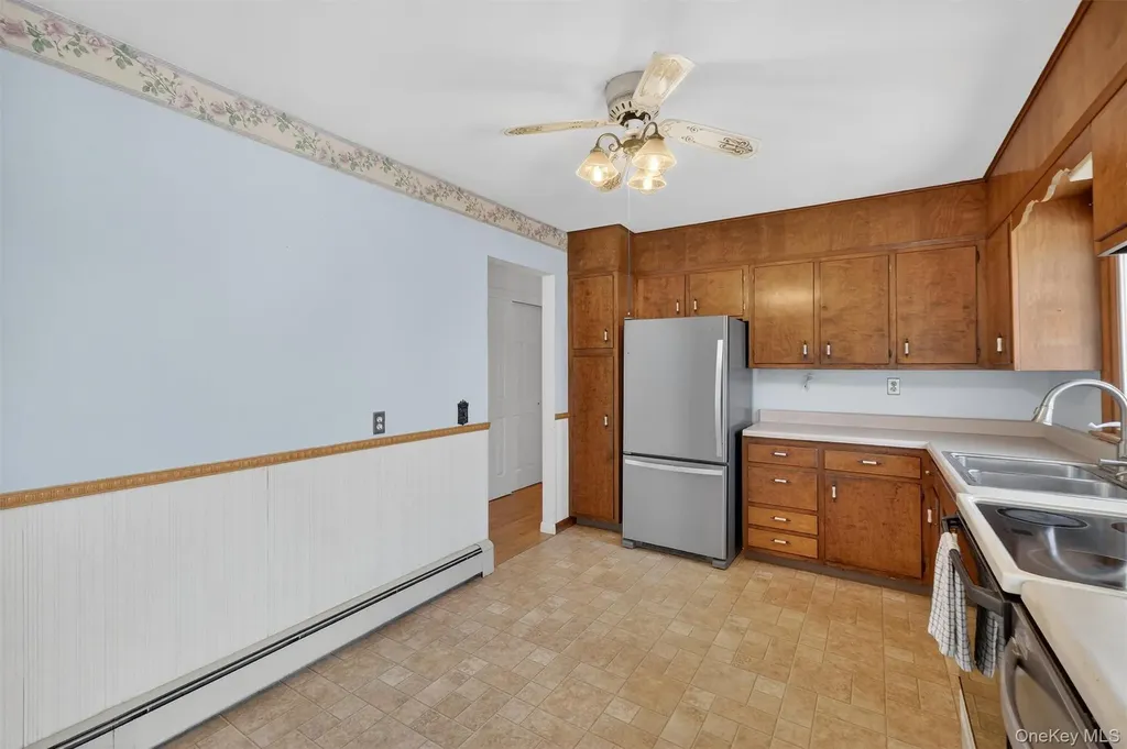 34 Lindy Drive Carmel NY 10512