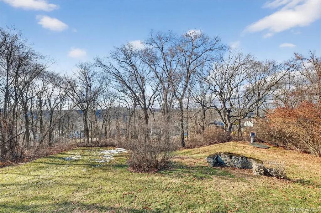 34 Lindy Drive Carmel NY 10512