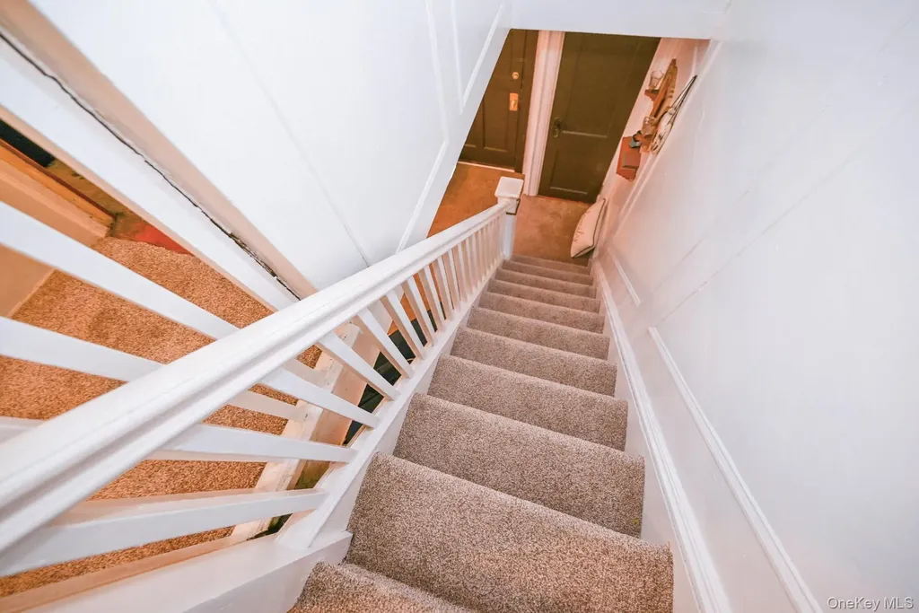 165 Cochran Place Valley Stream NY 11581