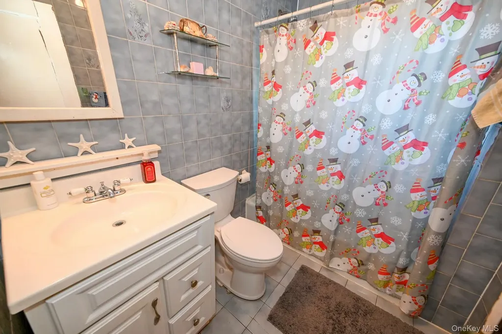 165 Cochran Place Valley Stream NY 11581